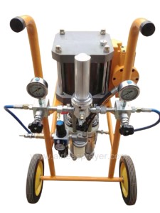 Plural components airless sprayers